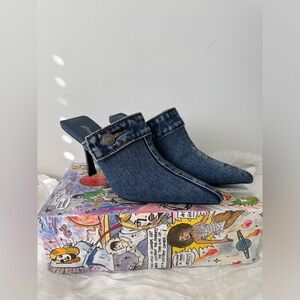 Jeffrey Campbell Genes Blue Denim Pointed Toe Slip On Mule Mid Heel